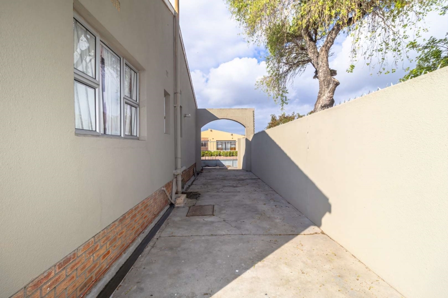 4 Bedroom Property for Sale in Belhar Western Cape
